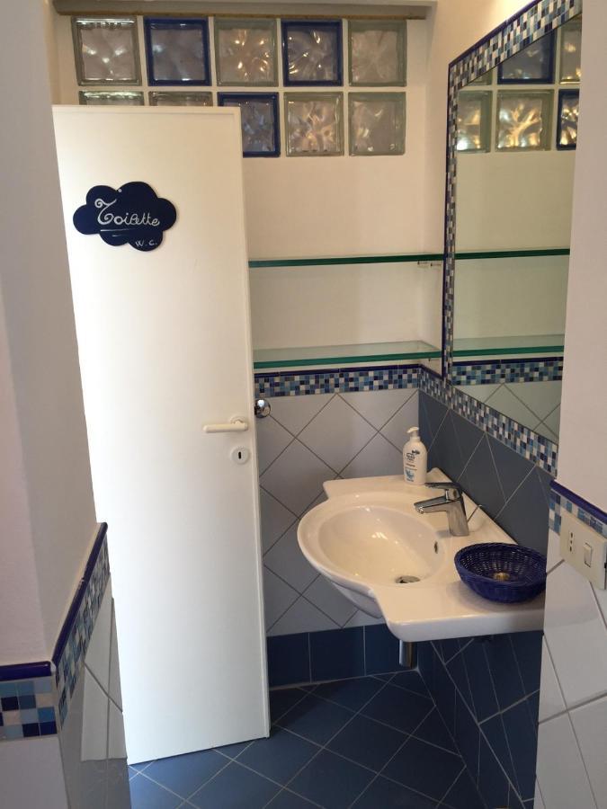 Ponza Holiday Homes - Porto Esterno foto